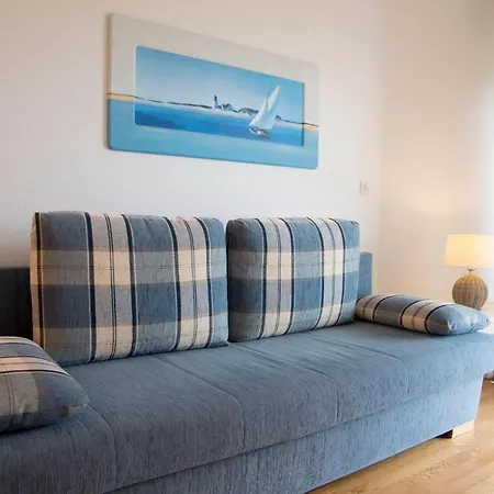 Apartment Strand-palais-11 *